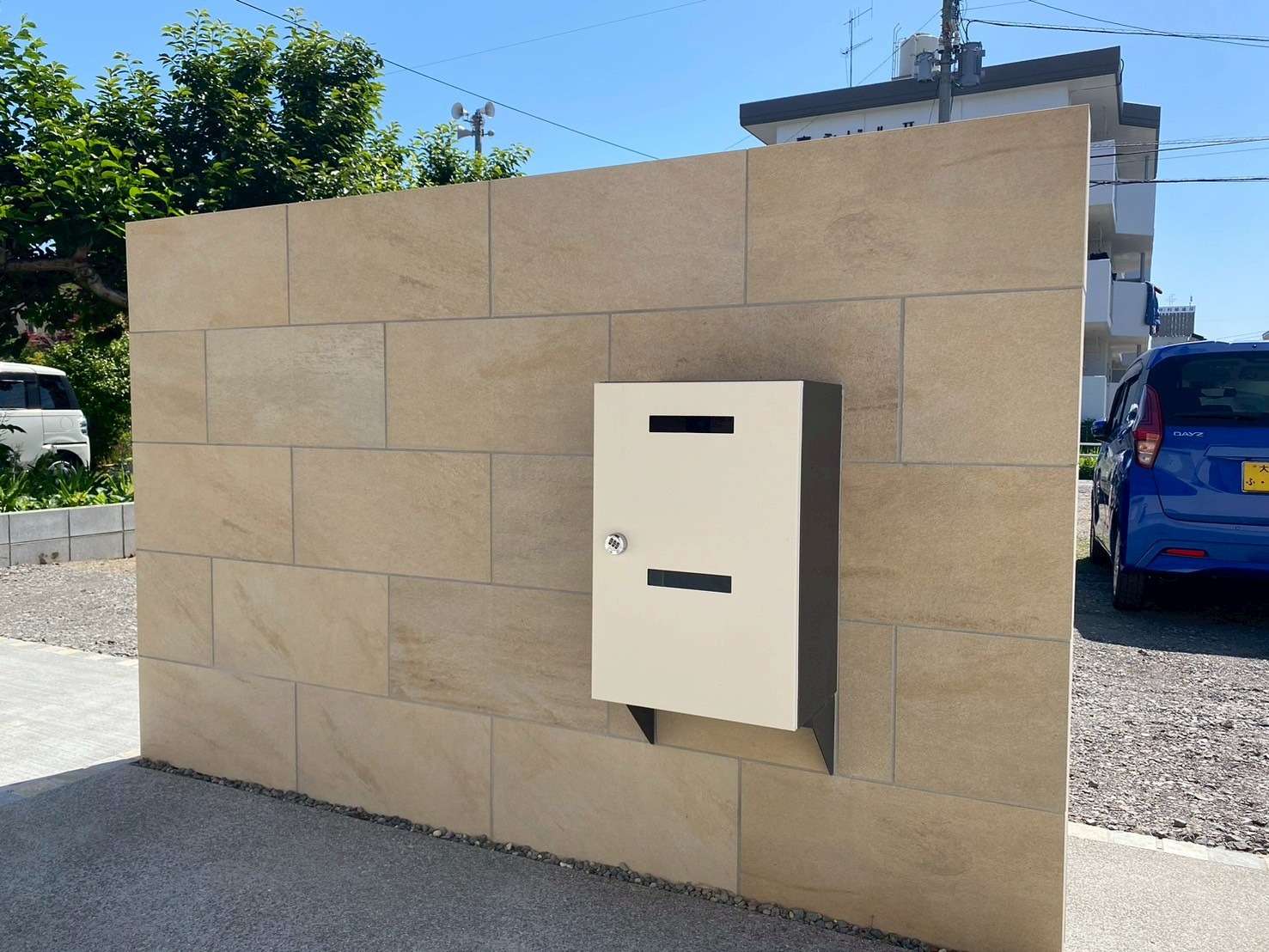 高級感漂うタイル門柱｜大分市