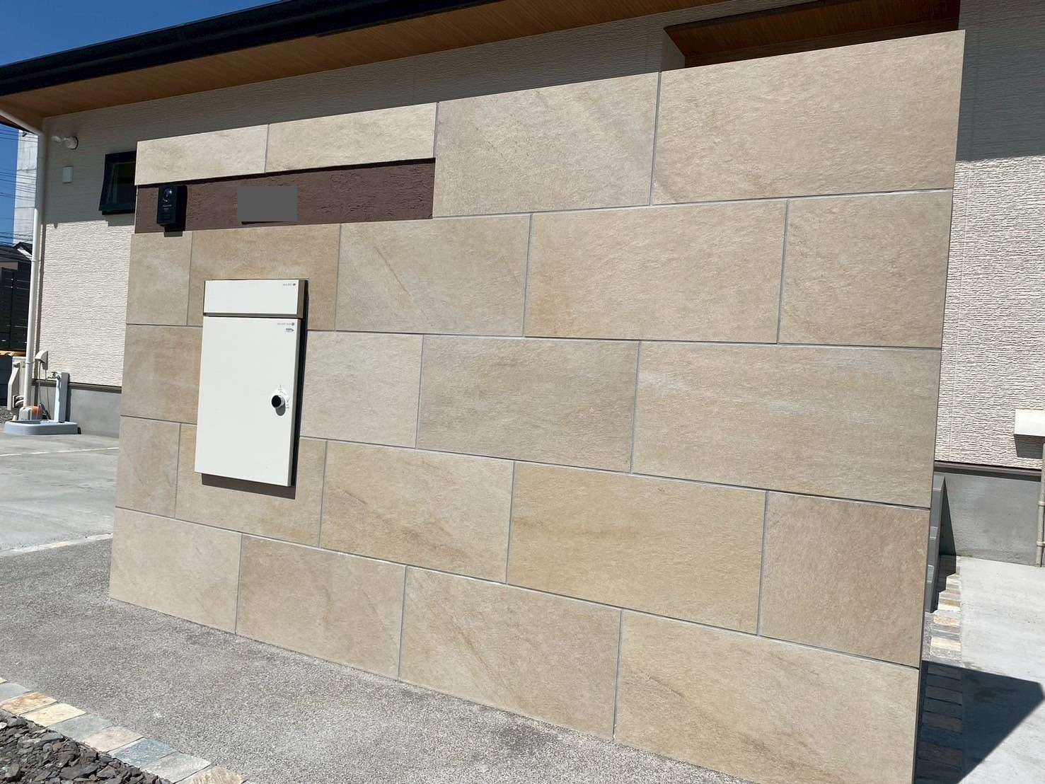 高級感漂うタイル門柱｜大分市