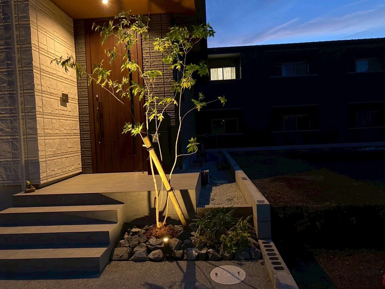 夜も美しく魅せるエクステリア照明｜大分市