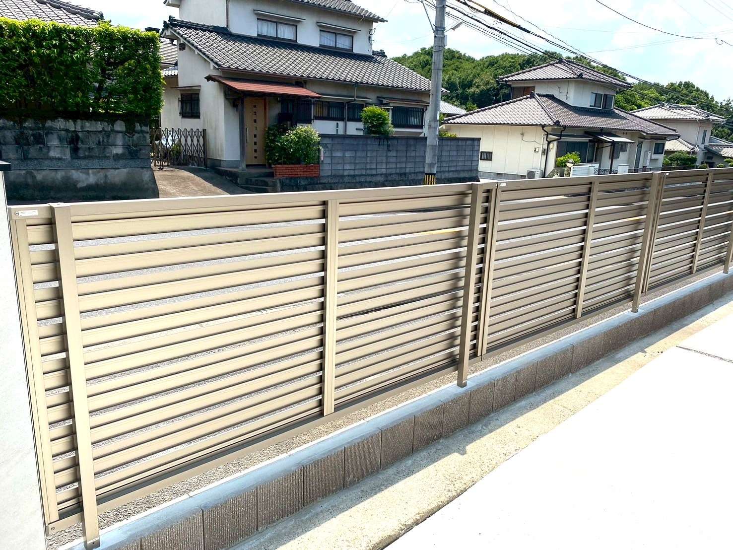 スリットフェンスで目線をカット｜大分市