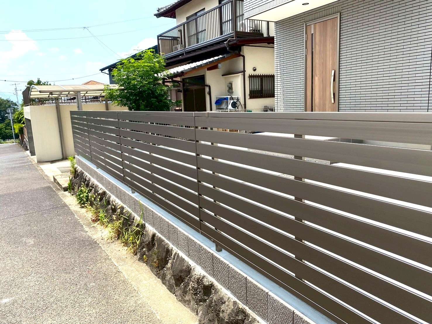 スリットフェンスで目線をカット｜大分市