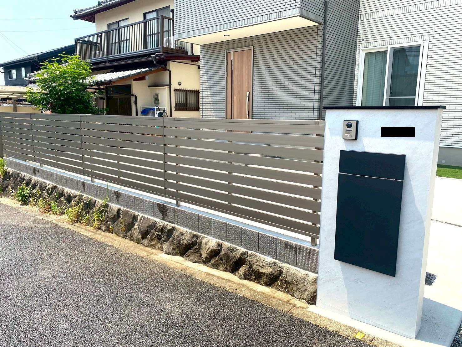 スリットフェンスで目線をカット｜大分市