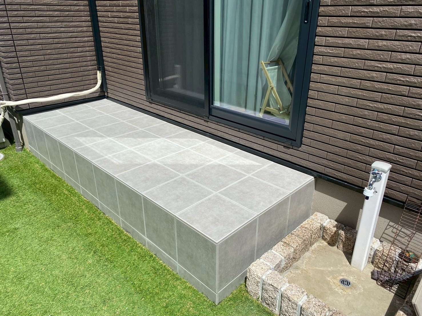 メンテナンスいらずのタイルデッキ施工｜大分市