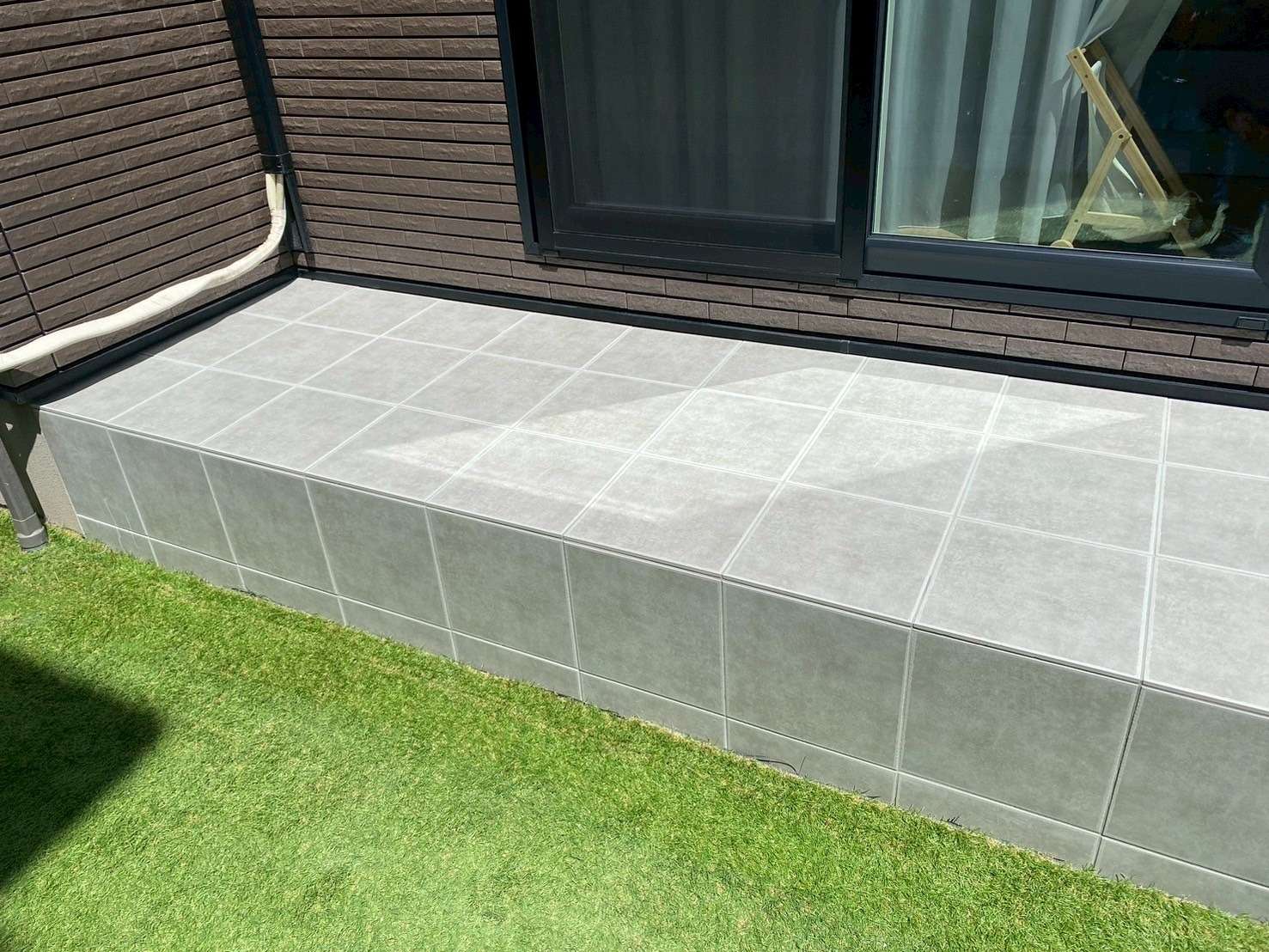 メンテナンスいらずのタイルデッキ施工｜大分市