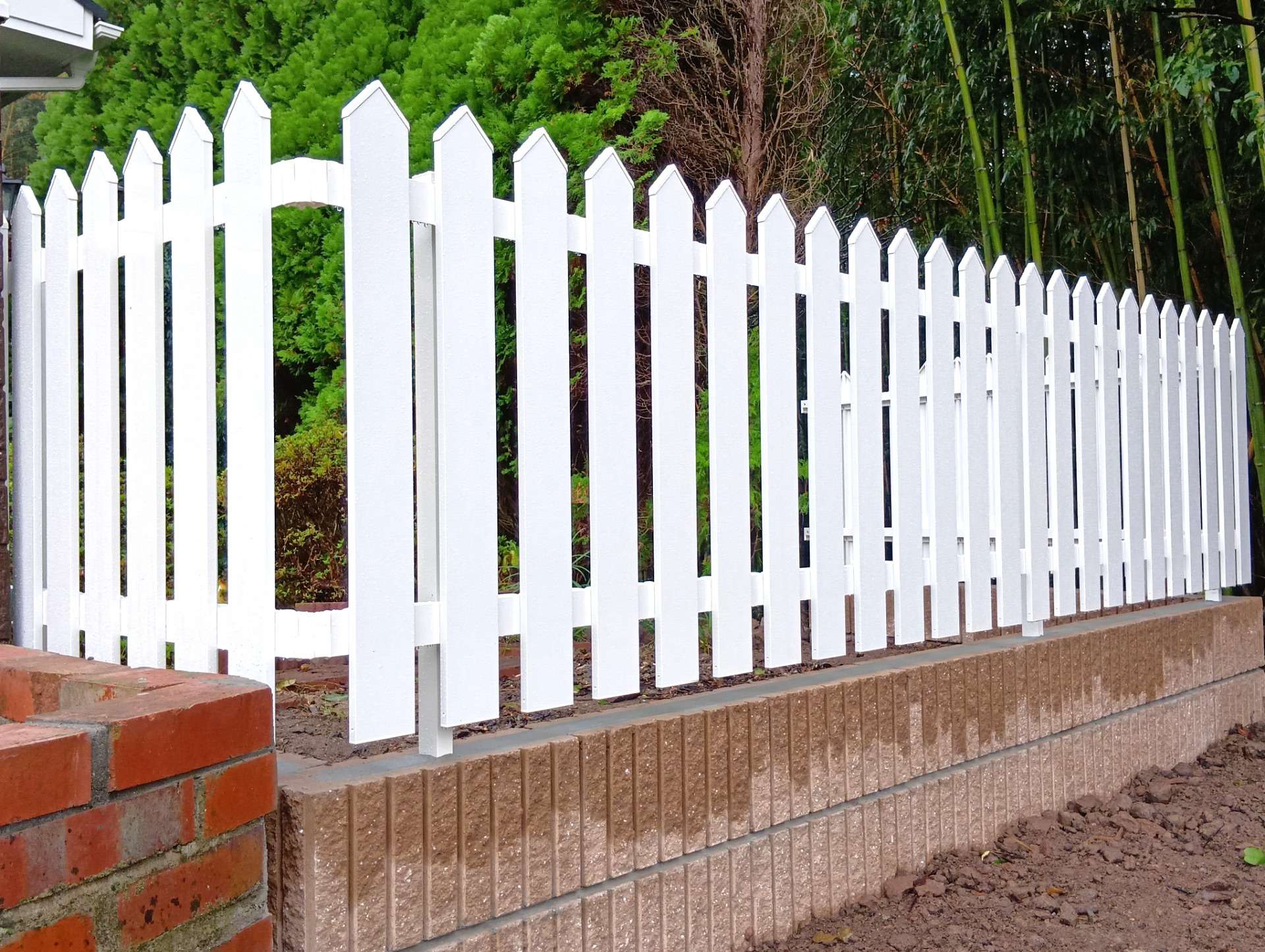 おしゃれなアメリカンフェンス設置｜大分市