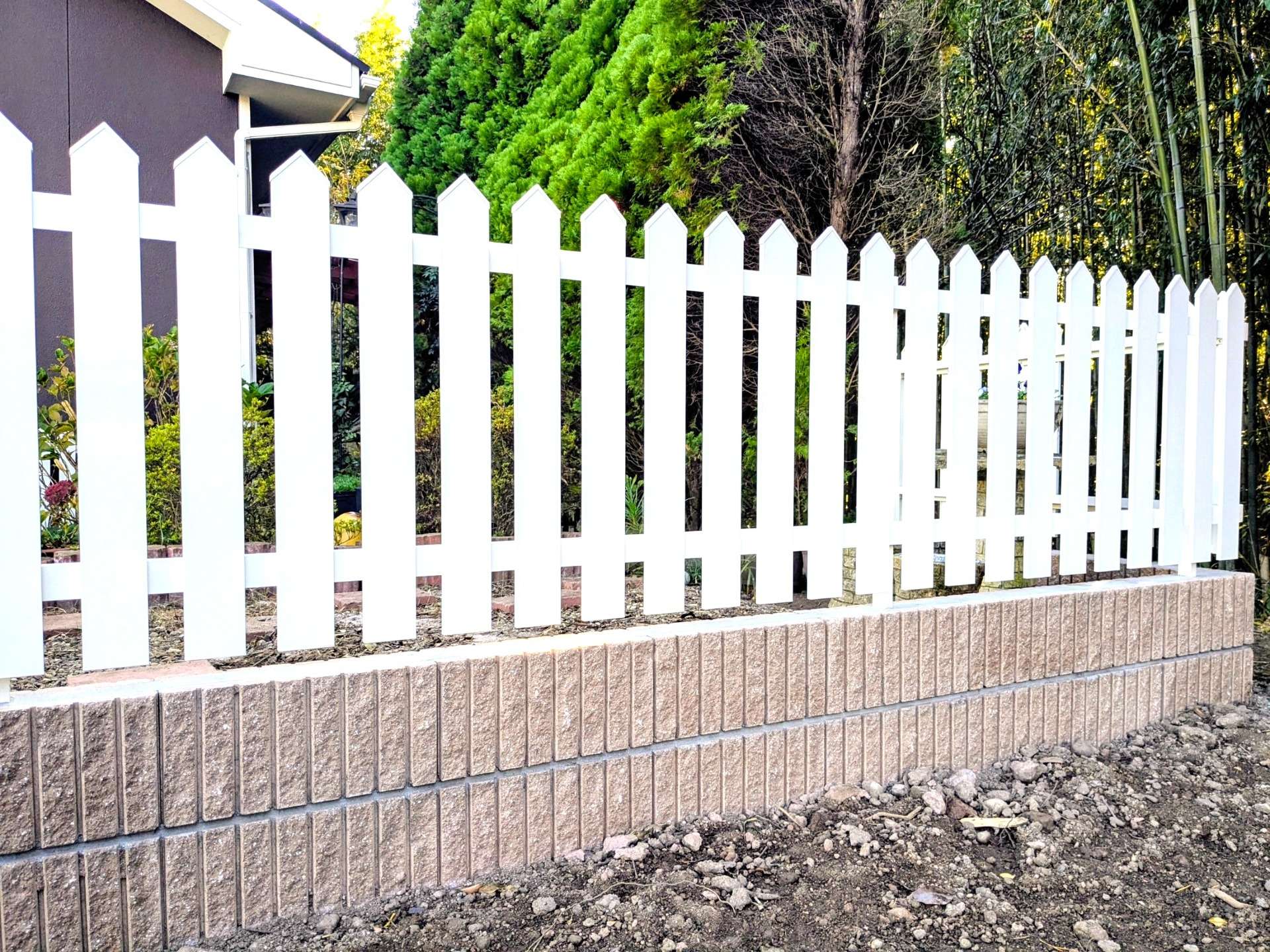 おしゃれなアメリカンフェンス設置｜大分市