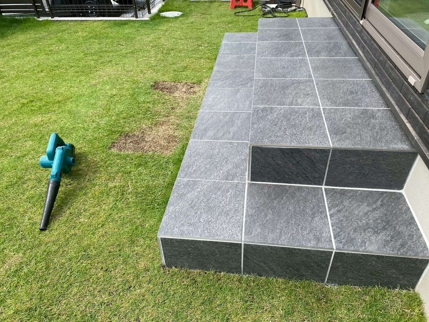 既存デッキ撤去+タイルデッキ新設｜大分市