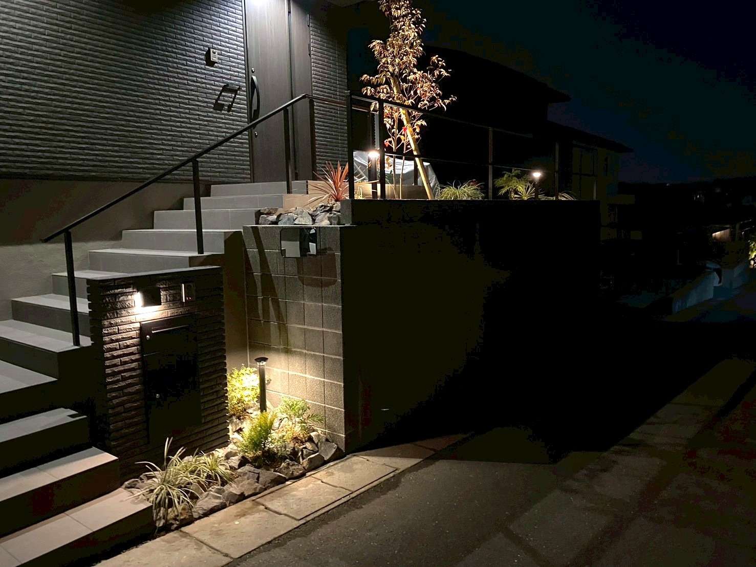 エクステリア照明で夜も美しく｜大分市