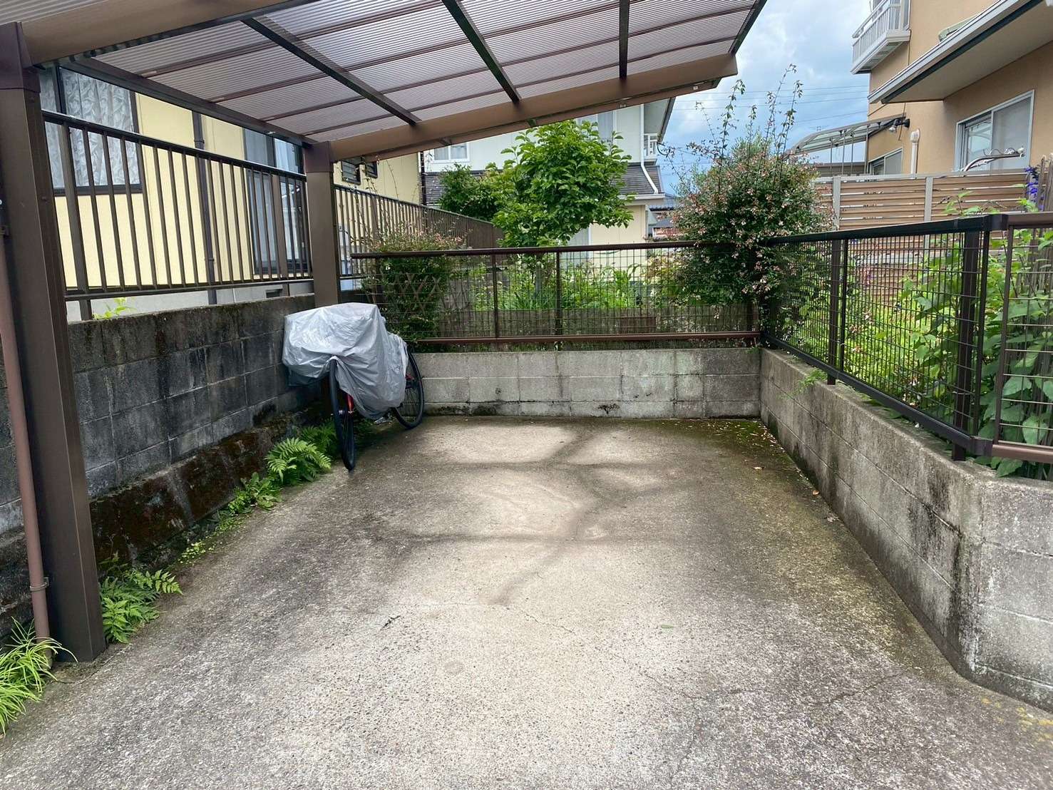 駐車場拡張＆通路新設して動線効率UP！｜大分市