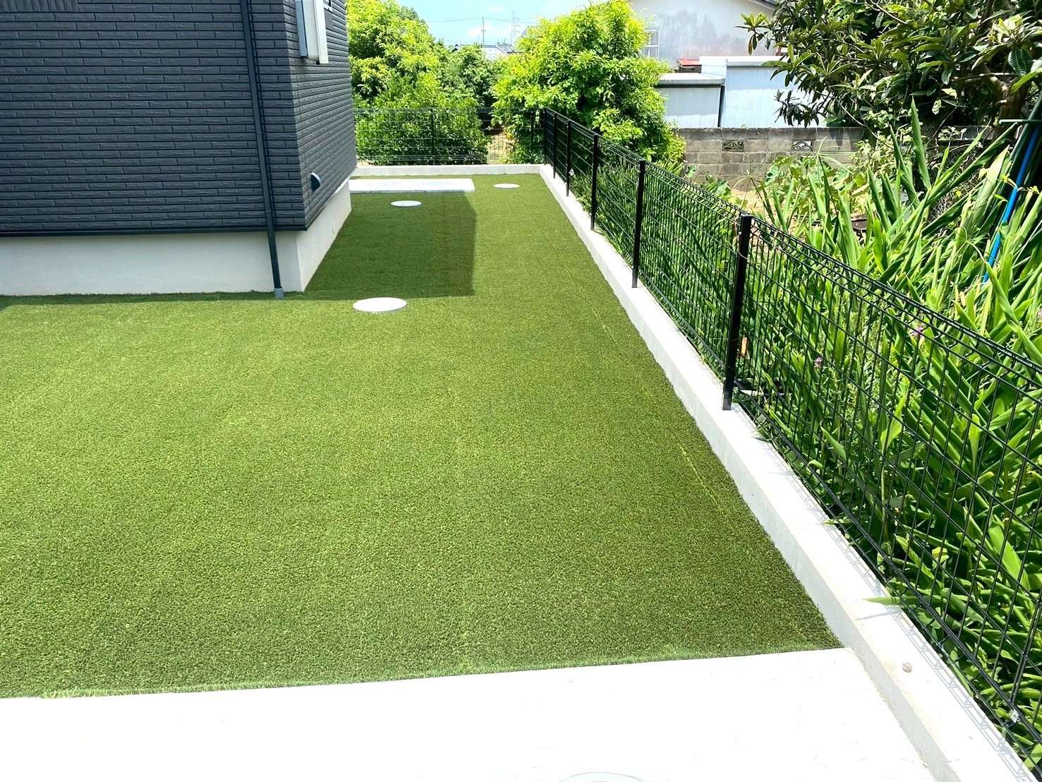 人工芝でお手入れ不要のお庭｜大分市