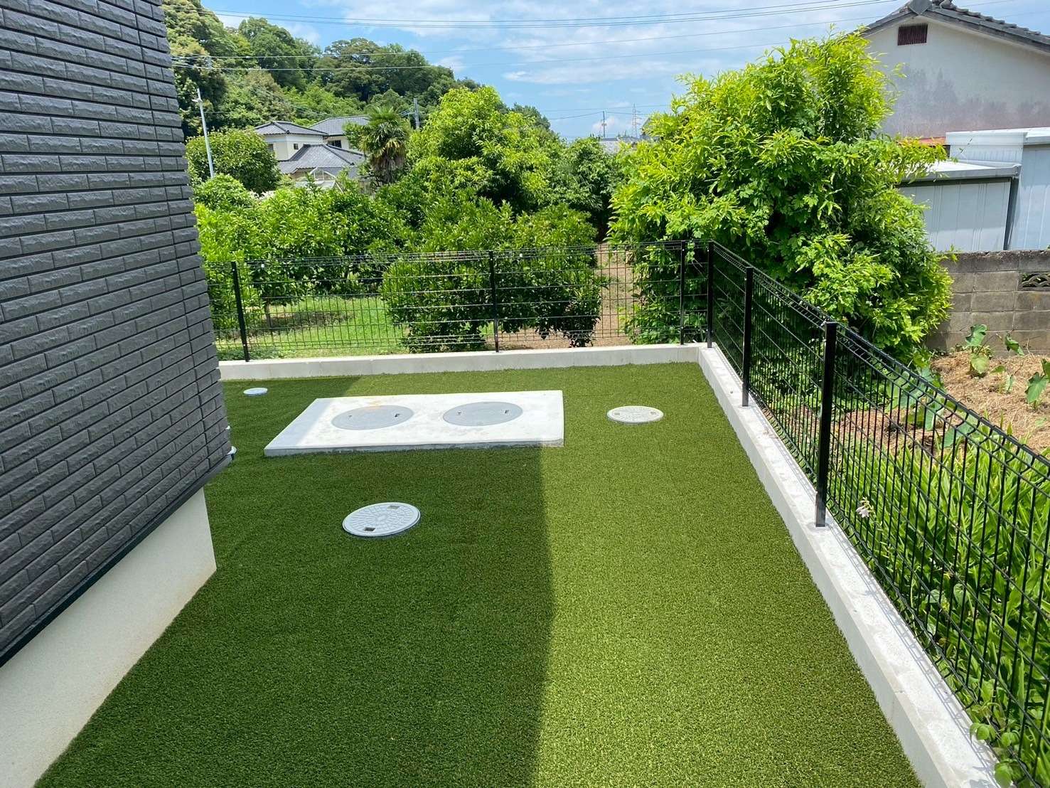 人工芝でお手入れ不要のお庭｜大分市