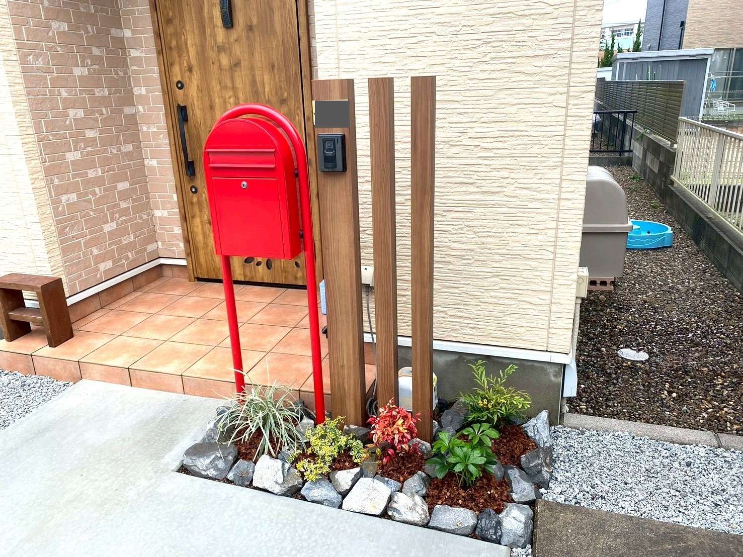 ボビポスト＆枕木で北欧風門柱｜大分市