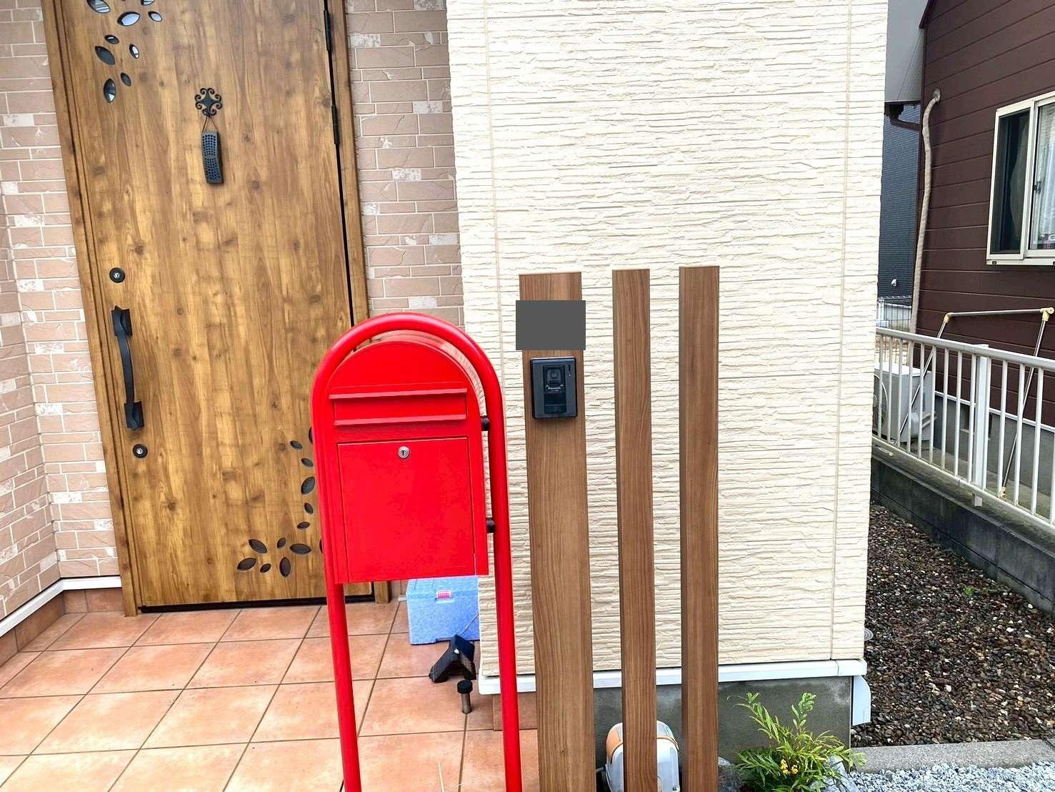 ボビポスト＆枕木で北欧風門柱｜大分市