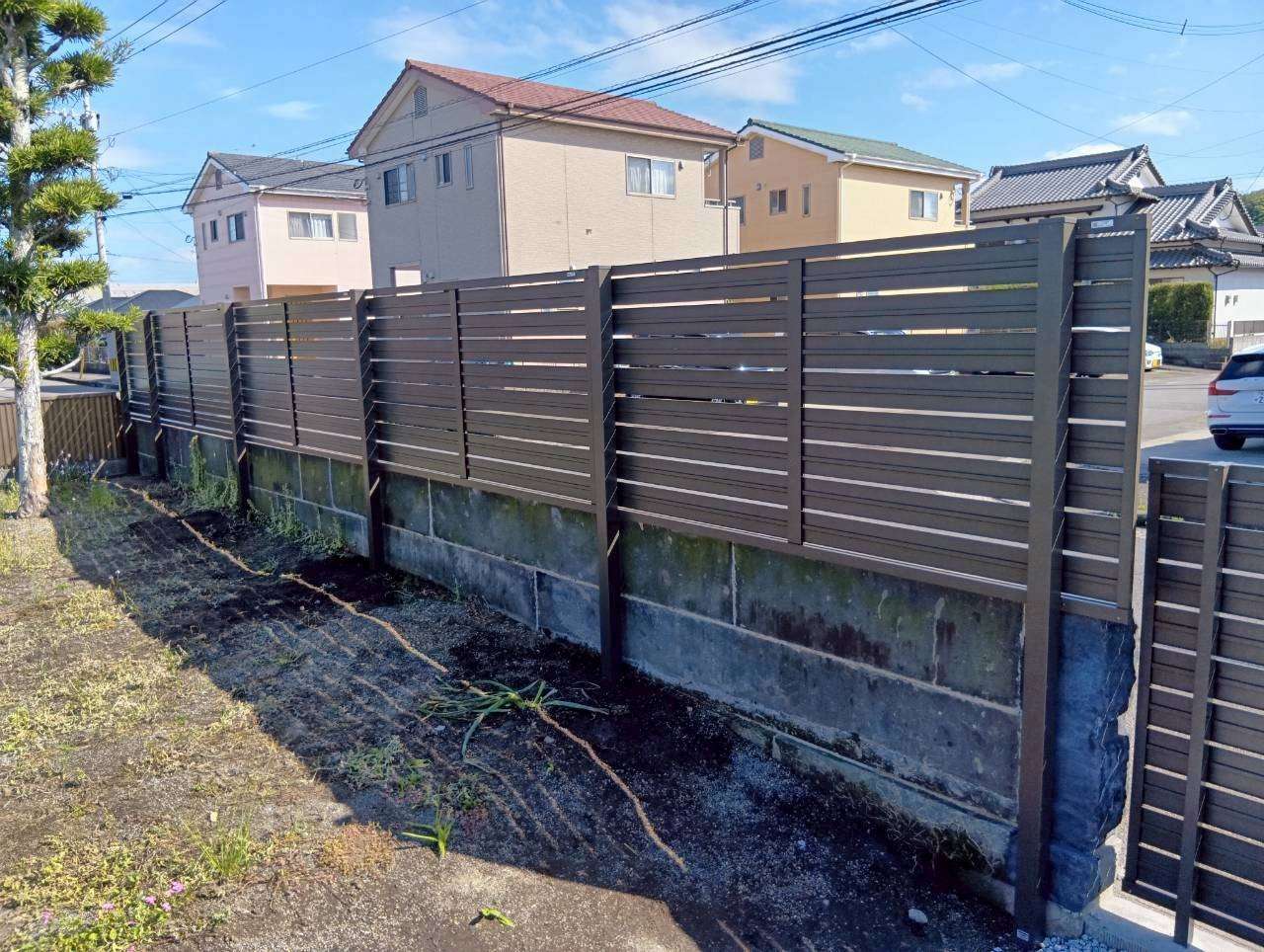 目隠しフェンスで重厚感のある外構｜大分市