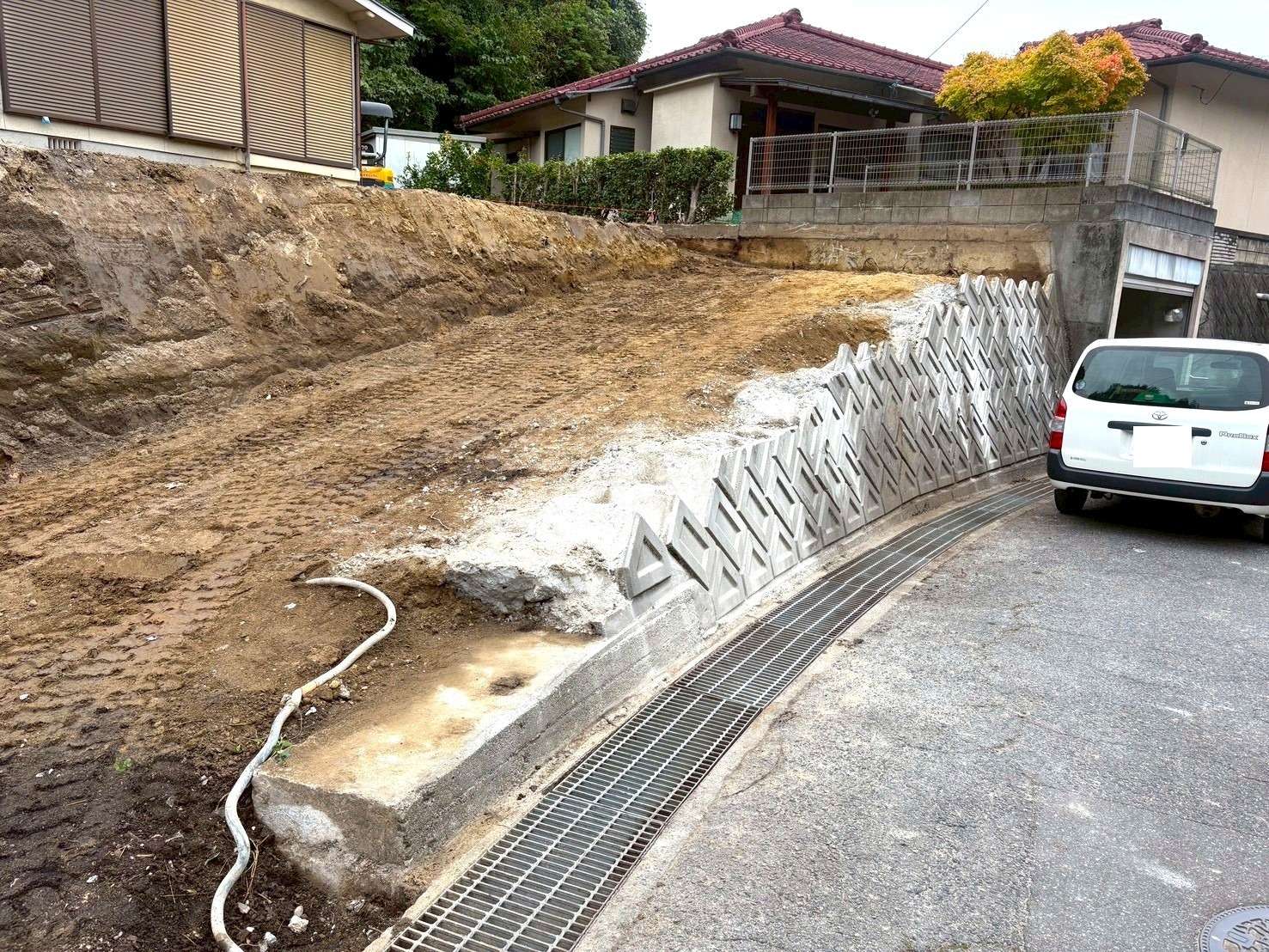 施工中