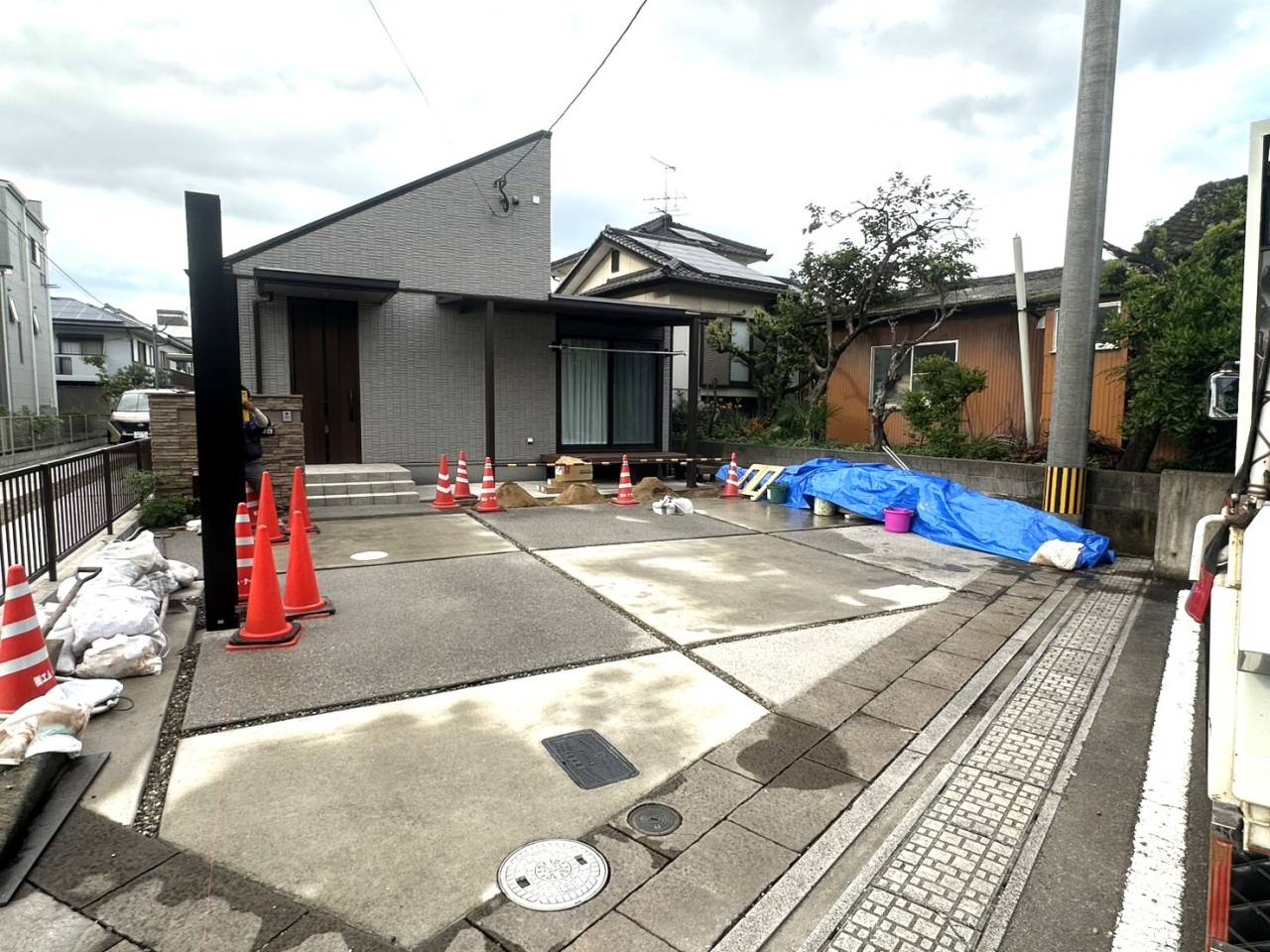施工中